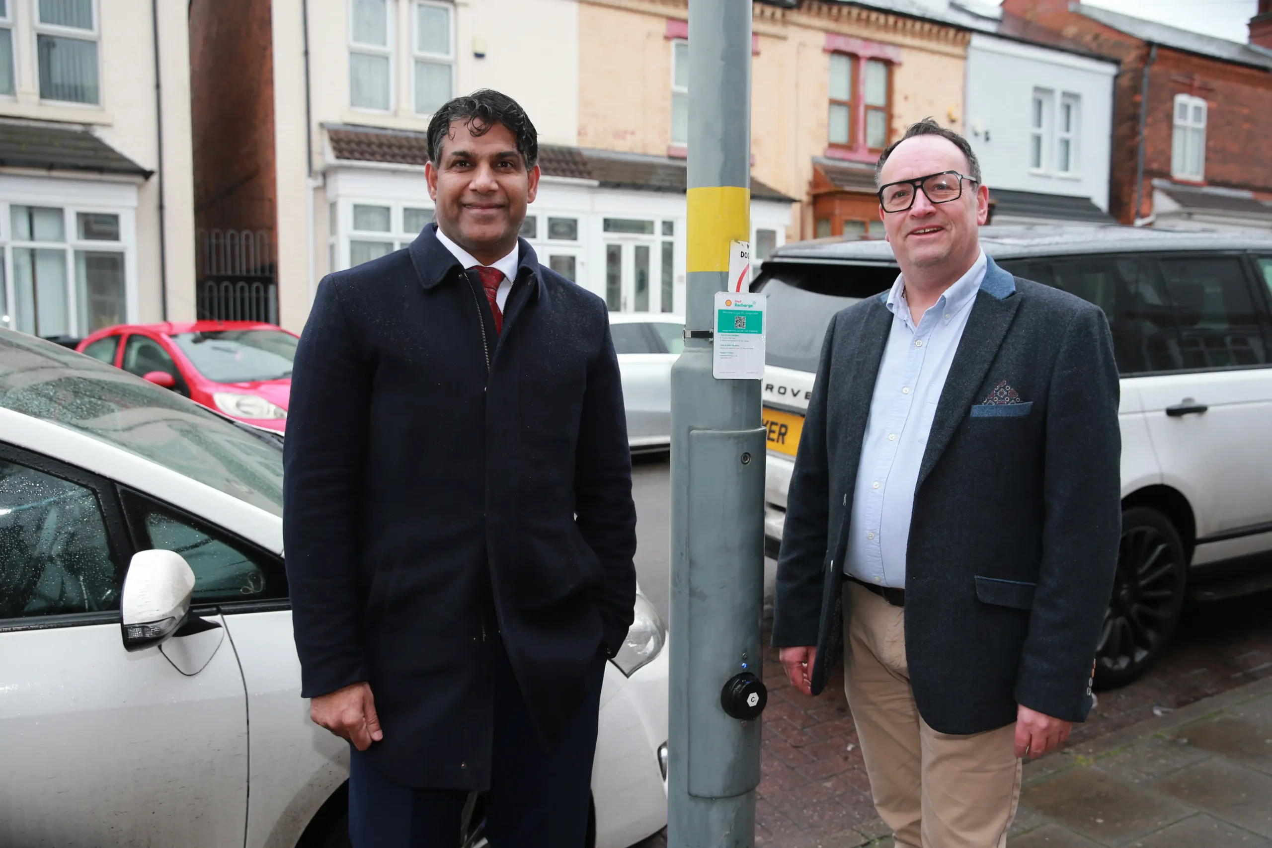 Birmingham City Council Launches New On-Street Electric Vehicle Charge Point Network In Partnership With ubitricity