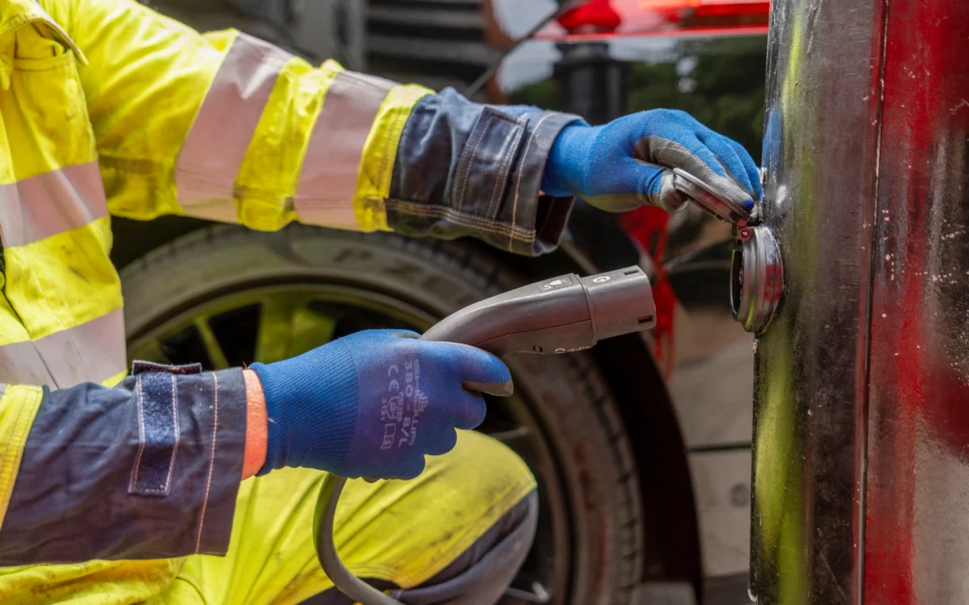 ubitricity completes roll-out of 2000 Public Electric Vehicle Charge Points in Tower Hamlets in under 4 months