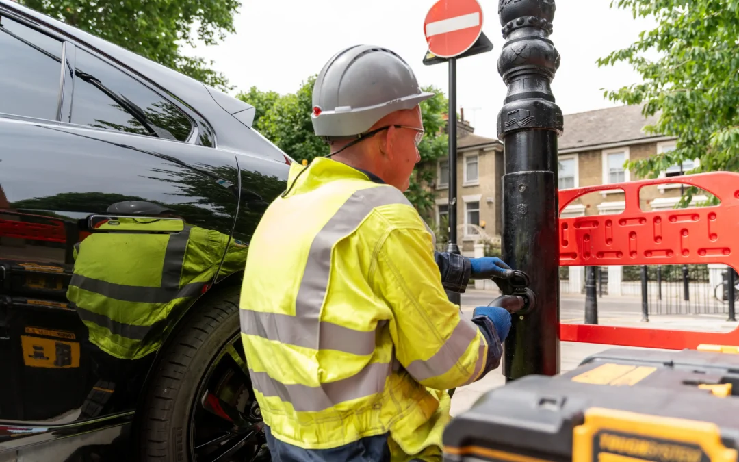 ubitricity and The London Borough of Tower Hamlets to install 2000 On-Street Residential EV Charge Points by the end of 2025