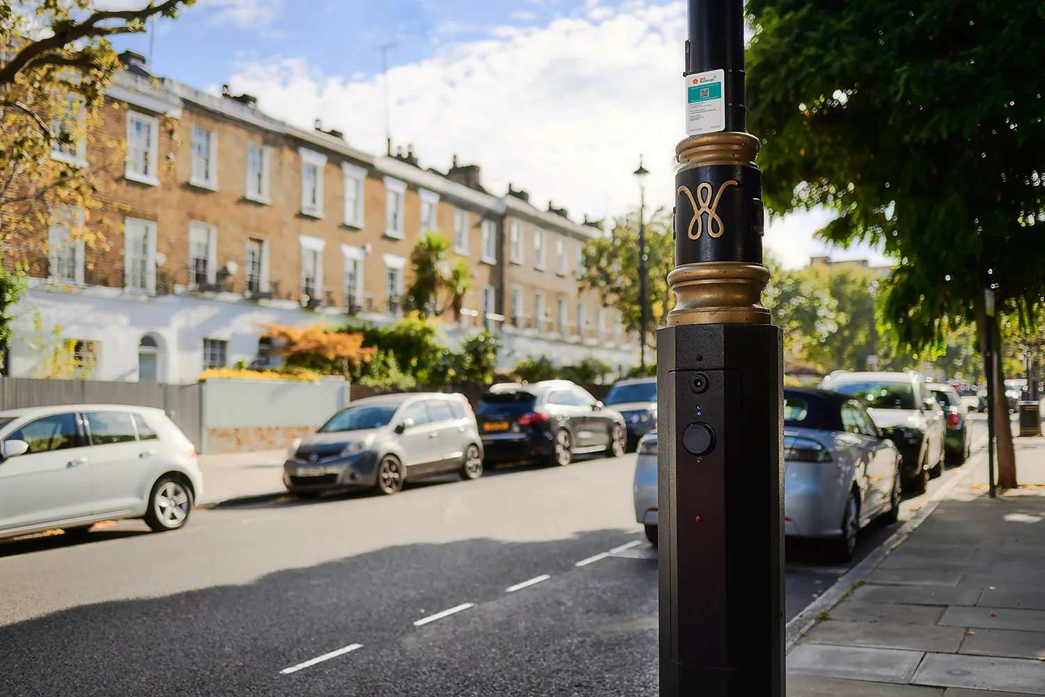 Detailed view of a Shell Recharge EV streetlight charger, operated by ubitricity, and installed thanks to funding with the LEVI funding in 2024.