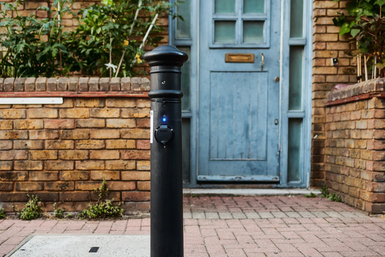 ubitricity EV bollard charge point for charging electric vehicles near homes during long parking times such as over night.