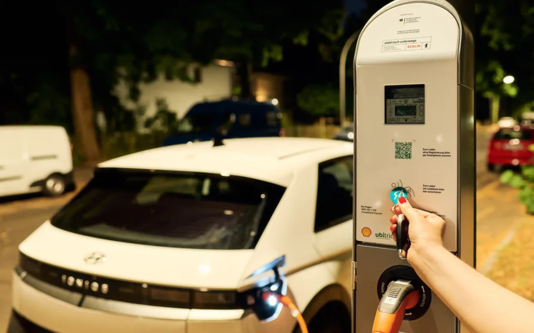 ubitricity successfully extends lamppost charging infrastructure in Berlin – Alongside improved signage and marking